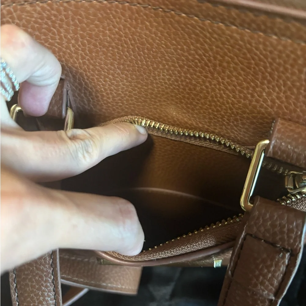 π Preloved Like-New Steve Madden Bag π - Picture 4 of 7